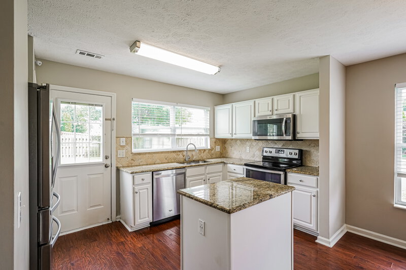 2,335/Mo, 2900 Summer Hollow Ct Hermitage, TN 37076 Kitchen View