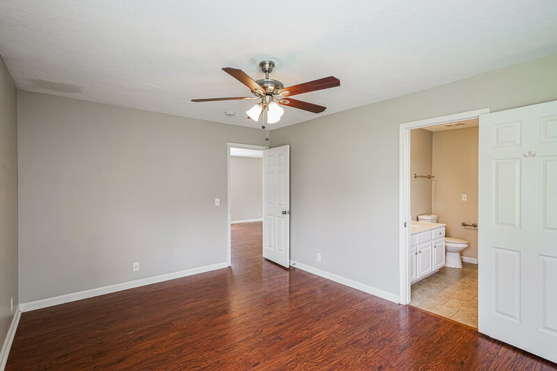 2,335/Mo, 2900 Summer Hollow Ct Hermitage, TN 37076 Main Bedroom View
