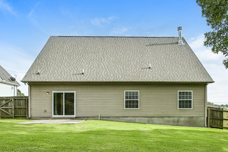 2,185/Mo, 1903 Champlain Dr La Vergne, TN 37086 Rear View