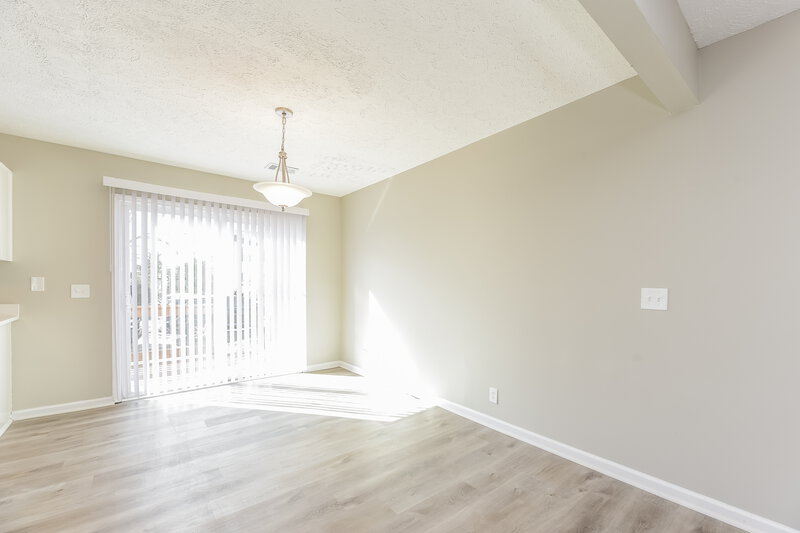 2,250/Mo, 3420 Cainbrook Xing Antioch, TN 37013 Dining Room View