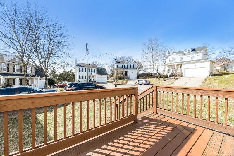 2,250/Mo, 3420 Cainbrook Xing Antioch, TN 37013 Deck View