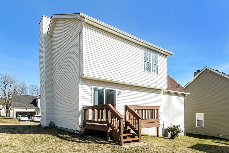 2,250/Mo, 3420 Cainbrook Xing Antioch, TN 37013 Rear View
