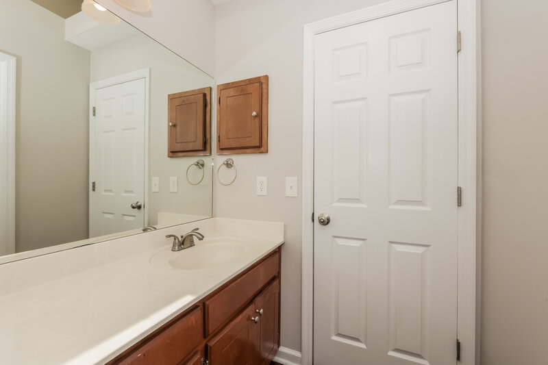 2,255/Mo, 1002 Don Blair Drive Smyrna, TN 37167 Bathroom View 2