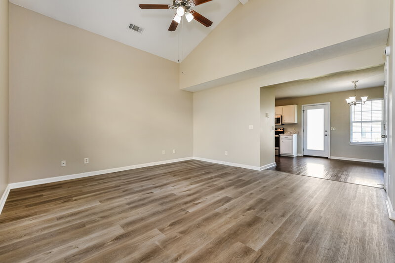 2,160/Mo, 2025 Candlewood Drive Madison, TN 37115 Living Room View