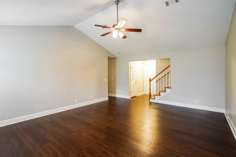 2,395/Mo, 1636 Bridgecrest Dr Antioch, TN 37013 Living Room View
