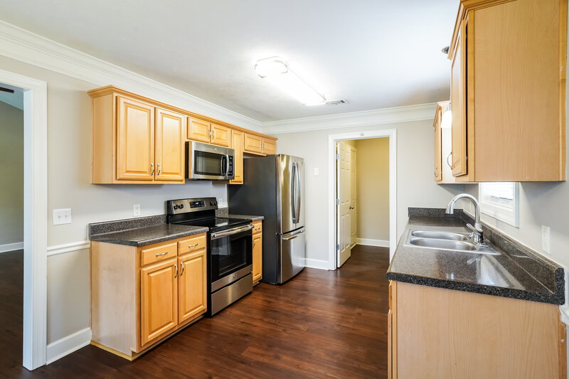 2,395/Mo, 1636 Bridgecrest Dr Antioch, TN 37013 Kitchen View