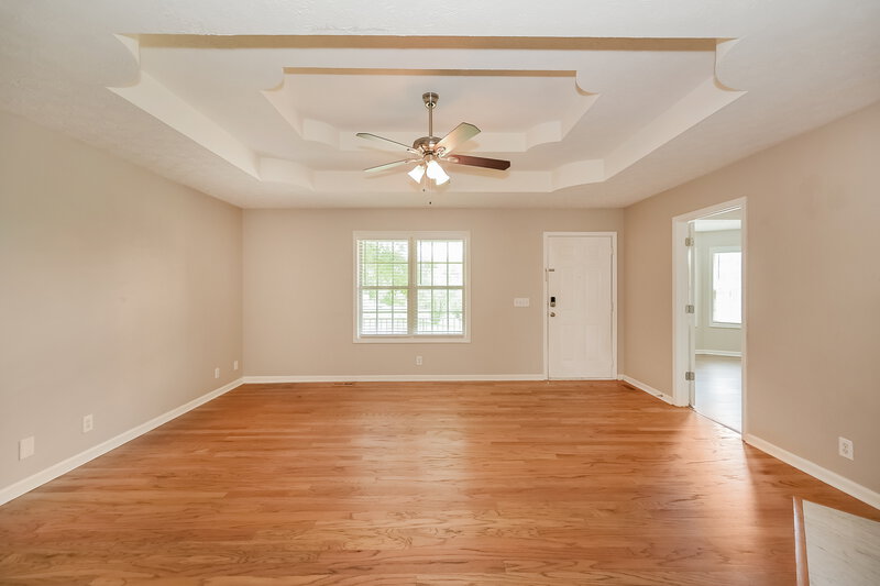 2,595/Mo, 165 Brookview Cir Goodlettsville, TN 37072 Living Room View 2