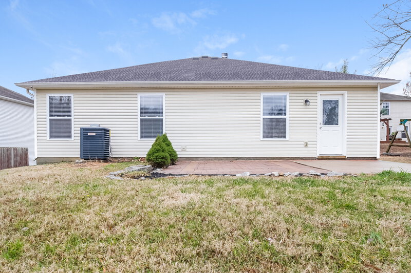 1,875/Mo, 5089 Smith Springs Pkwy Antioch, TN 37013 Rear View