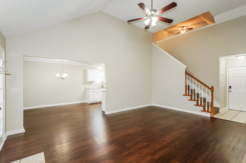 1,995/Mo, 7036 Hickory Pass Ln Antioch, TN 37013 Living Room View