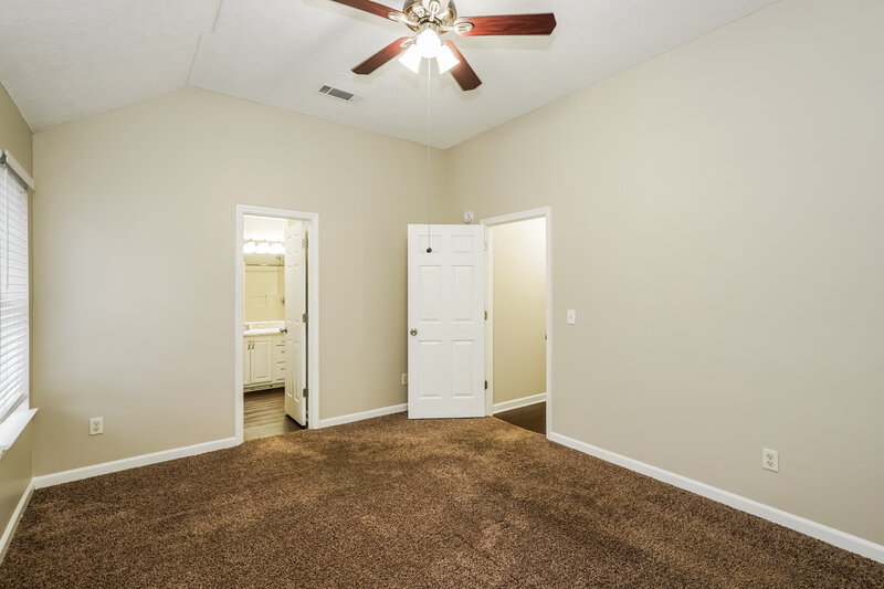 1,995/Mo, 7036 Hickory Pass Ln Antioch, TN 37013 Main Bedroom View