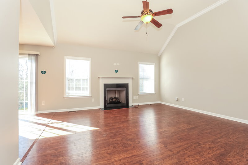 1,950/Mo, 1110 Golf View Way Spring Hill, TN 37174 Living Room View