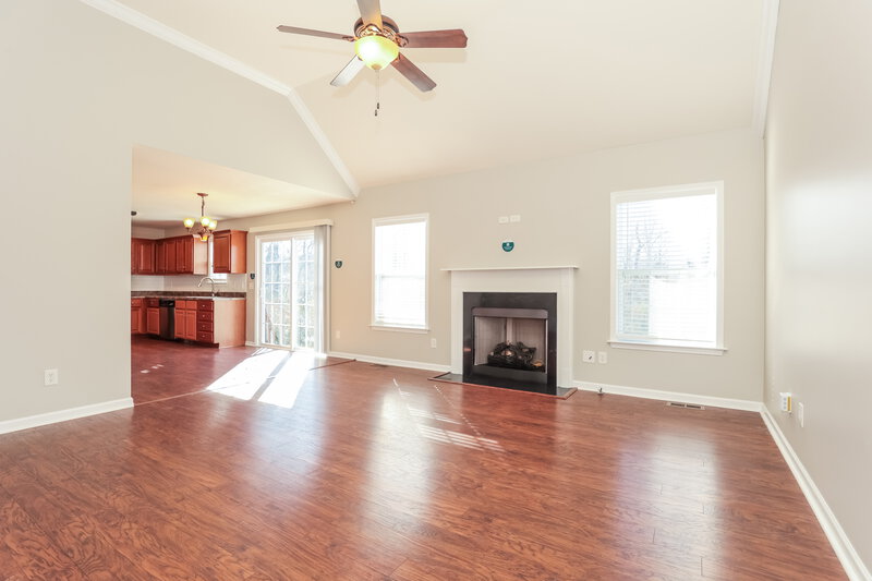 1,950/Mo, 1110 Golf View Way Spring Hill, TN 37174 Living Room View 2