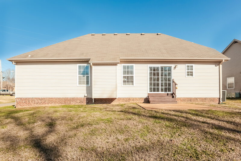 1,950/Mo, 1110 Golf View Way Spring Hill, TN 37174 Rear View