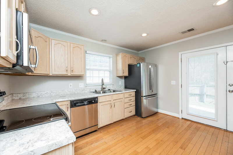 2,190/Mo, 3236 Penn Meade Way Nashville, TN 37214 Kitchen View