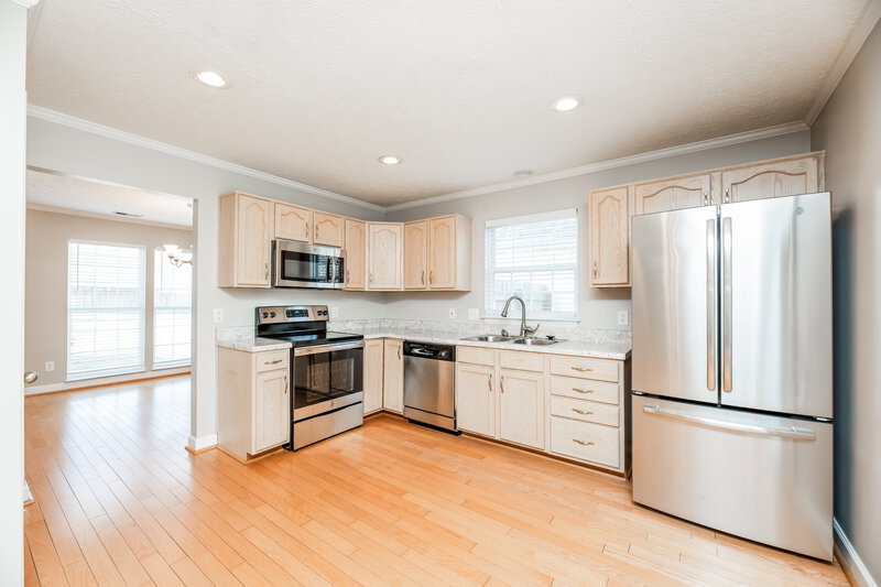 2,190/Mo, 3236 Penn Meade Way Nashville, TN 37214 Kitchen View 2