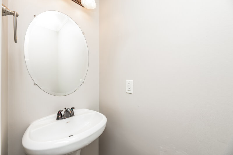 2,190/Mo, 3236 Penn Meade Way Nashville, TN 37214 Bathroom View