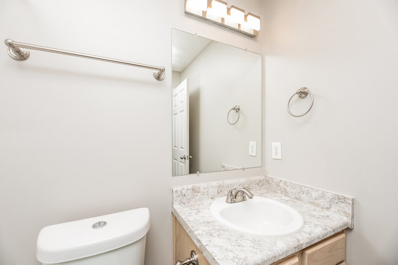 2,190/Mo, 3236 Penn Meade Way Nashville, TN 37214 Bathroom View 2