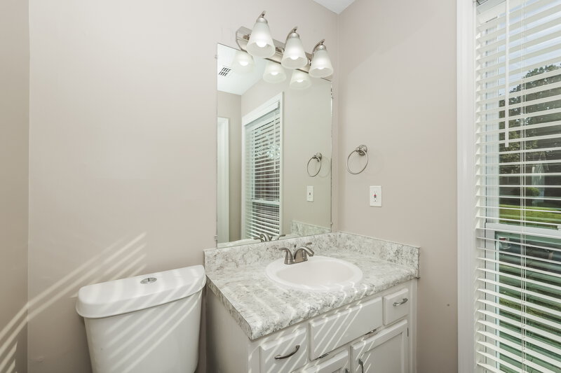 1,830/Mo, 801 Bishopsgate Rd Antioch, TN 37013 Main Bathroom View 2