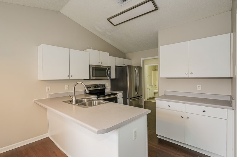 1,835/Mo, 5039 Boyd Dr Murfreesboro, TN 37129 Kitchen View