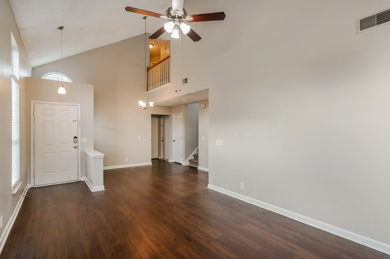 1,925/Mo, 3104 Chambley Ct Hermitage, TN 37076 Living Room View 2