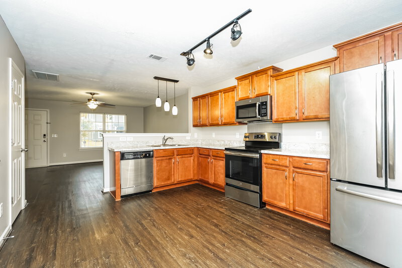 2,260/Mo, 9244 Thomason Trl Antioch, TN 37013 Kitchen View 3