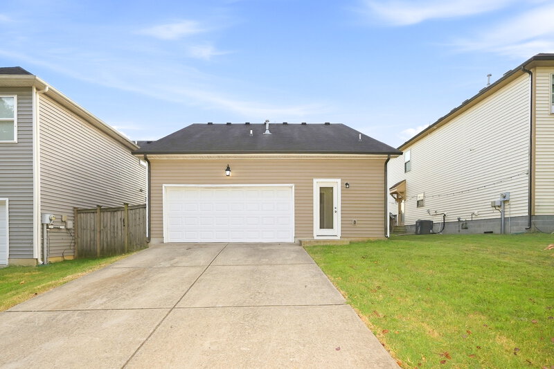 2,125/Mo, 2237 Dale View Dr Antioch, TN 37013 Rear View