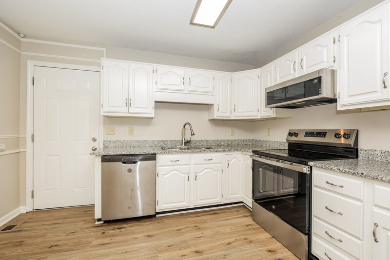 2,265/Mo, 3321 Quail Run Ct Nashville, TN 37214 Kitchen View 2