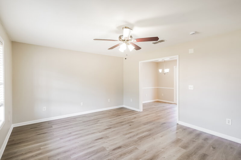 1,995/Mo, 1476 Priestshore Bay Antioch, TN 37013 Living Room View 2