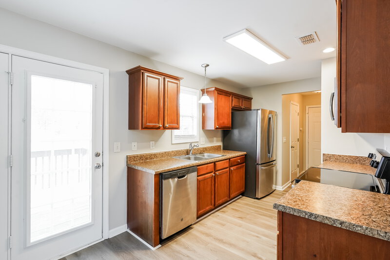 1,995/Mo, 1476 Priestshore Bay Antioch, TN 37013 Kitchen View 2