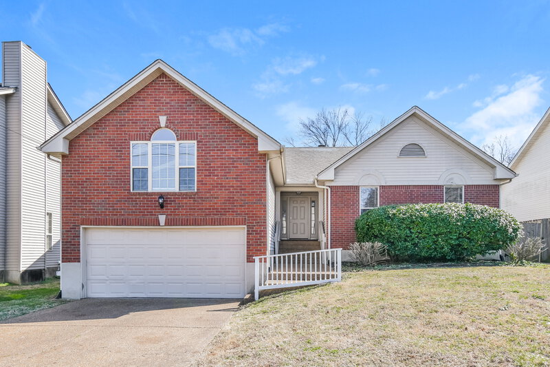 0/Mo, 3708 Seasons Dr Antioch, TN 37013 External View