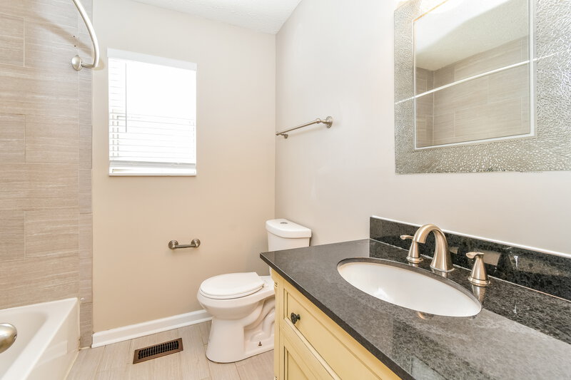 0/Mo, 3708 Seasons Dr Antioch, TN 37013 Bathroom View