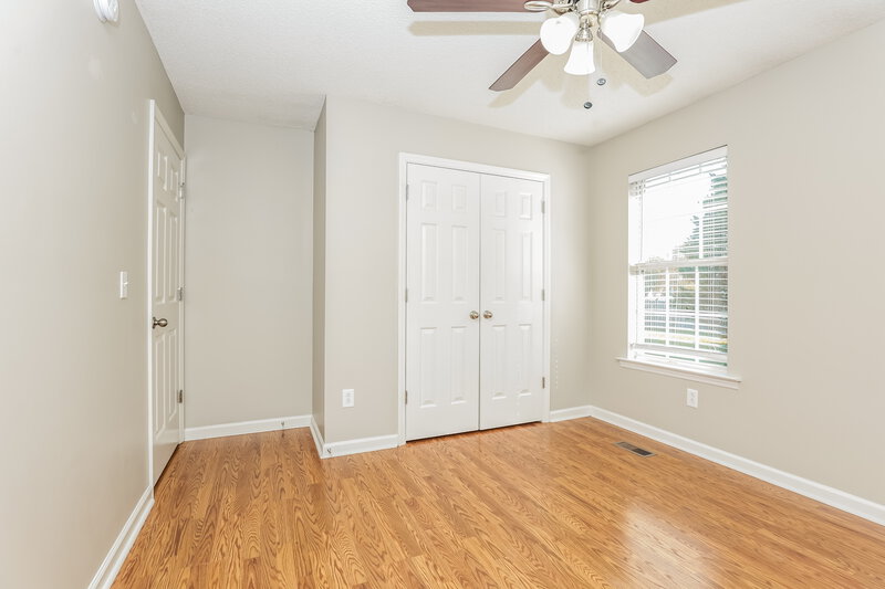 2,760/Mo, 2826 Henderson Ln Murfreesboro, TN 37130 Bedroom View 2