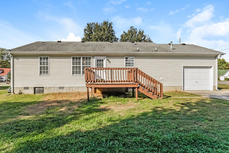2,760/Mo, 2826 Henderson Ln Murfreesboro, TN 37130 Rear View