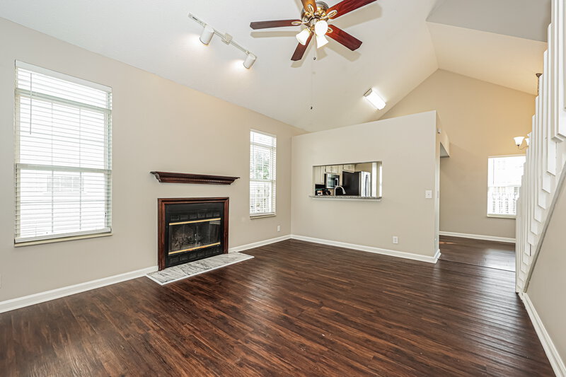 2,525/Mo, 909 Bexhill Ct S Hermitage, TN 37076 Living Room View 2