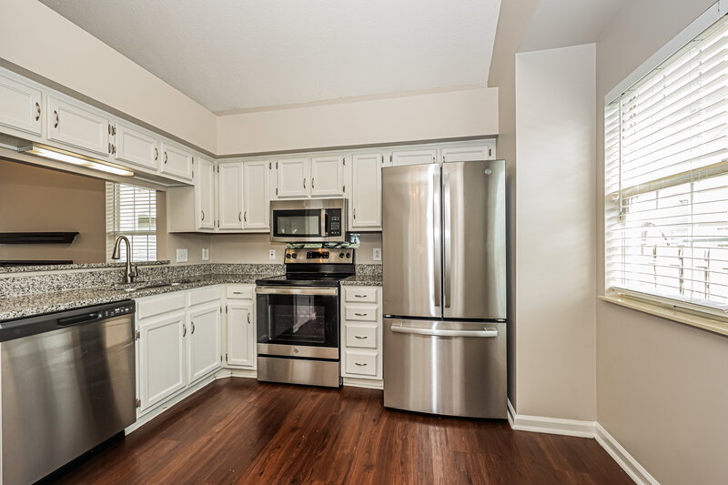 2,525/Mo, 909 Bexhill Ct S Hermitage, TN 37076 Kitchen View