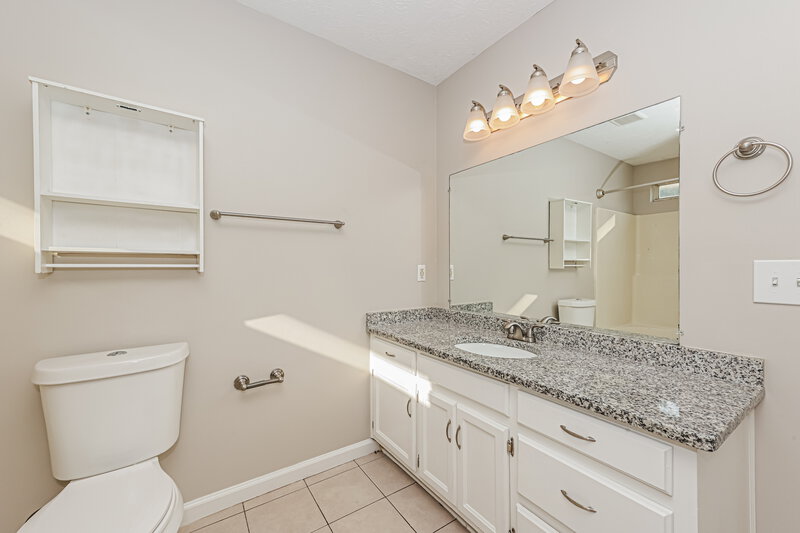 2,525/Mo, 909 Bexhill Ct S Hermitage, TN 37076 Main Bathroom View