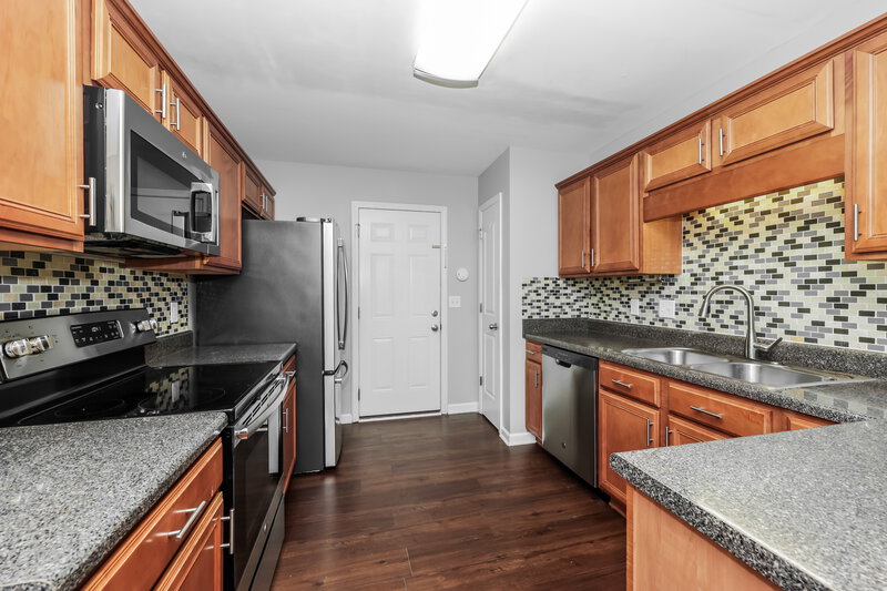 2,120/Mo, 2013 Saint Andrews Dr Murfreesboro, TN 37128 Kitchen View