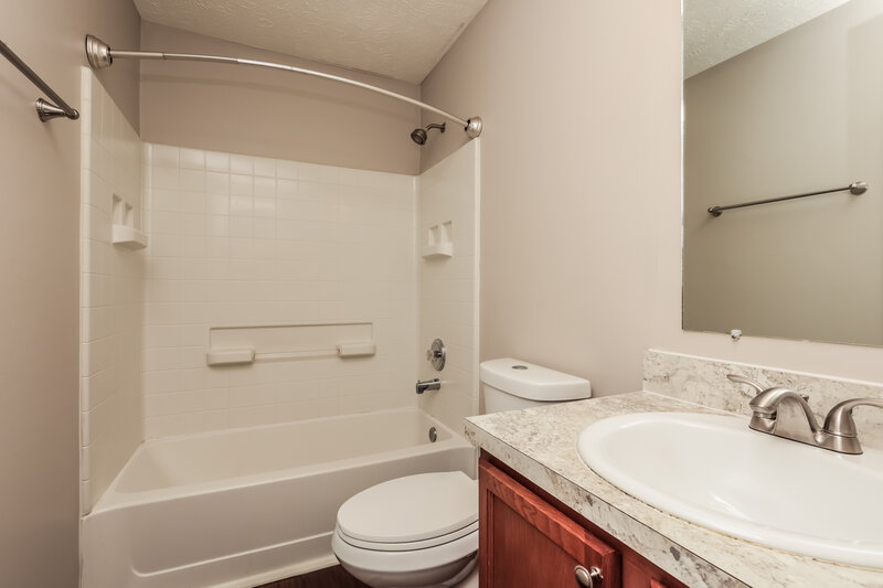 1,880/Mo, 5069 Smith Springs Pkwy Antioch, TN 37013 Bathroom View 2
