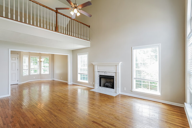 2,385/Mo, 1416 Elkhorn Pt Antioch, TN 37013 Living Room View