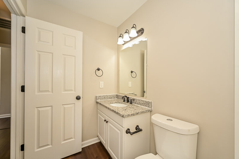 2,750/Mo, 4340 Cambridge Dr Antioch, TN 37013 Bathroom View