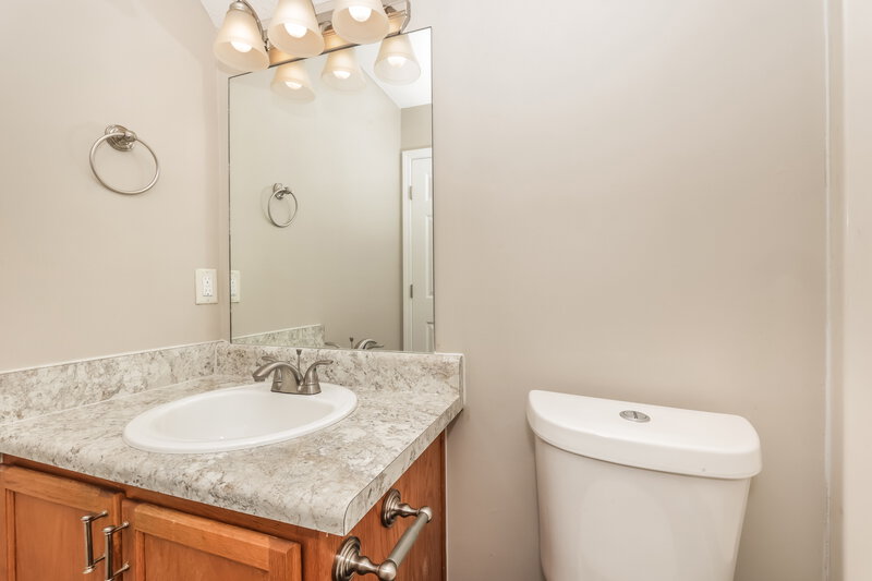 1,760/Mo, 1028 Windsor Brook Pl Antioch, TN 37013 Bathroom View