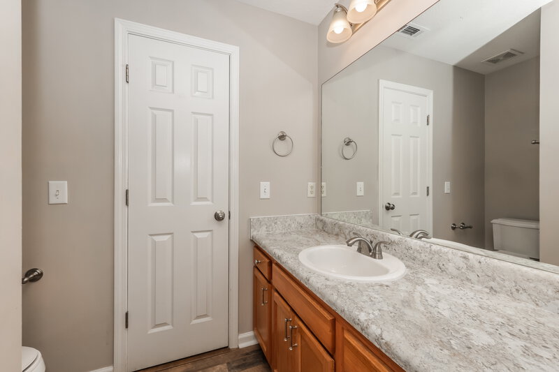 1,760/Mo, 1028 Windsor Brook Pl Antioch, TN 37013 Bathroom View 2