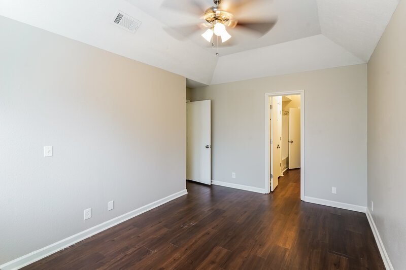 2,050/Mo, 2805 Steamboat Dr Nashville, TN 37214 Main Bedroom View