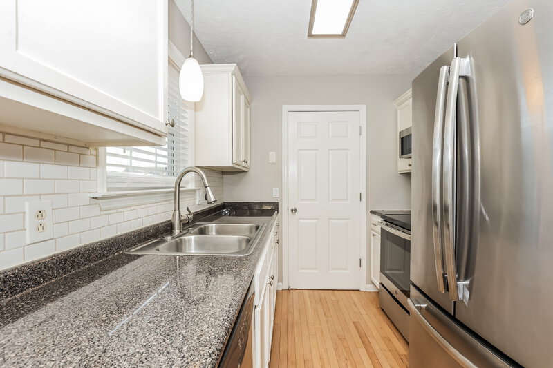 2,005/Mo, 304 Rocky Top Ct Antioch, TN 37013 Kitchen View