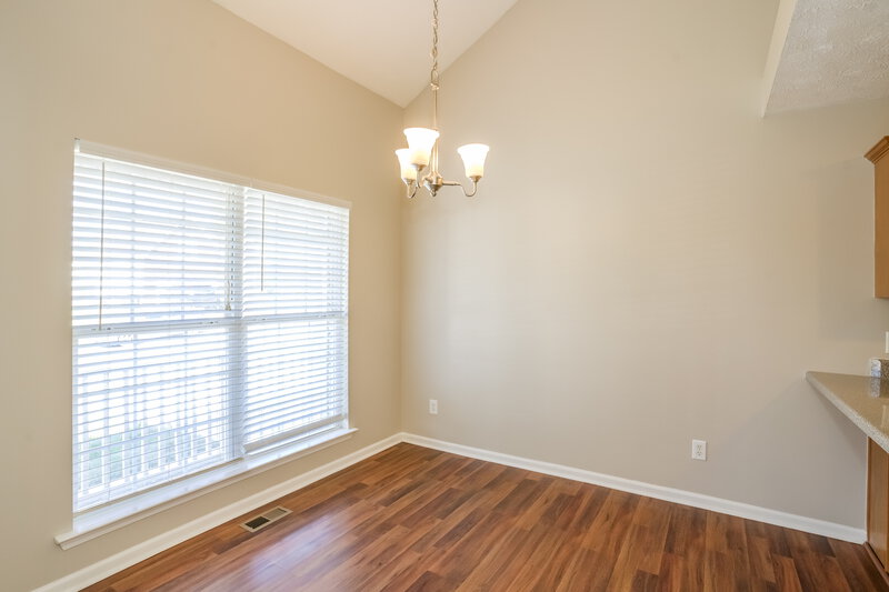 1,900/Mo, 119 Shady View Dr Hendersonville, TN 37075 Dining Room View