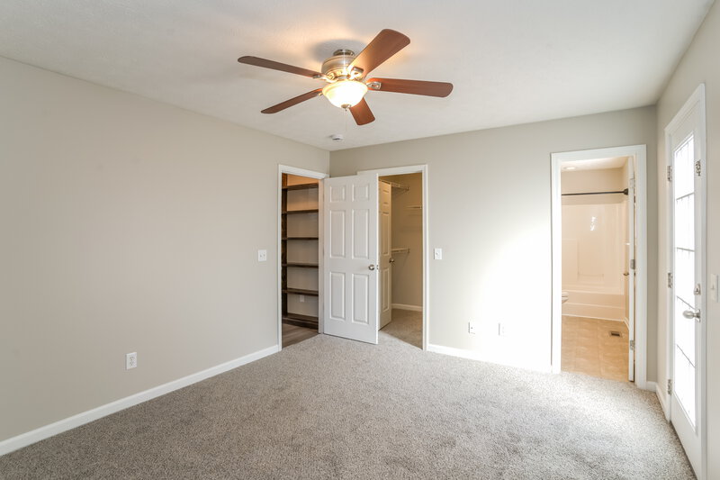 1,900/Mo, 119 Shady View Dr Hendersonville, TN 37075 Main Bedroom View