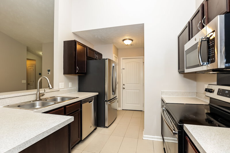 2,055/Mo, 1560 Rockglade Run Antioch, TN 37013 Kitchen View