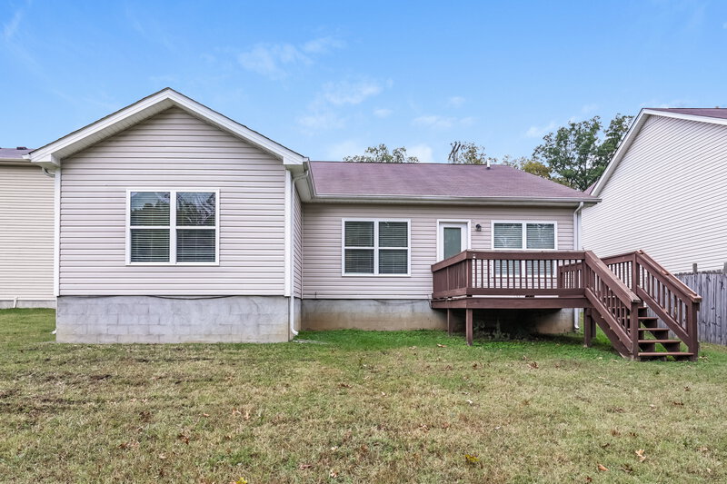 2,055/Mo, 1560 Rockglade Run Antioch, TN 37013 Rear View
