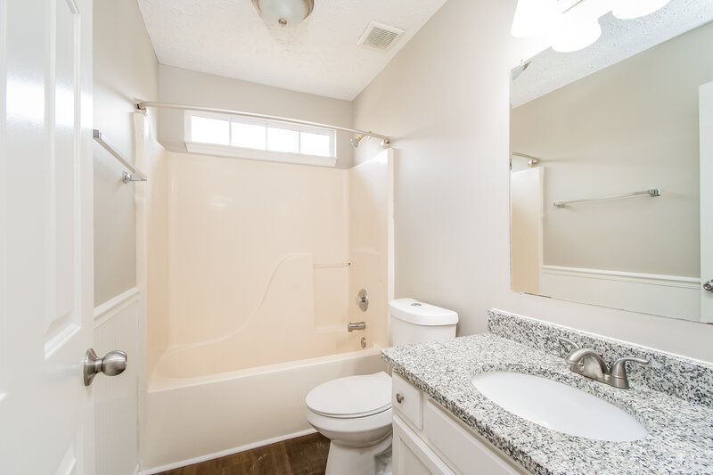 2,200/Mo, 1321 Georgetown Dr Old Hickory, TN 37138 Bathroom View