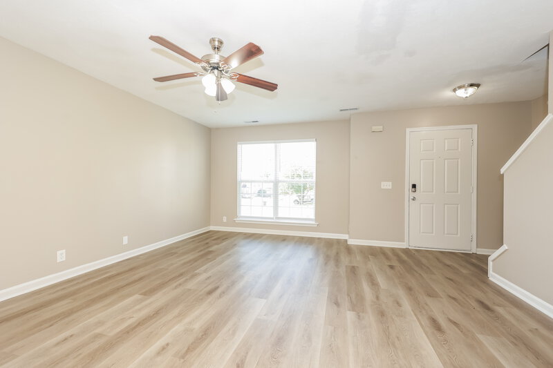 2,005/Mo, 8197 Ramstone Way Antioch, TN 37013 Living Room View